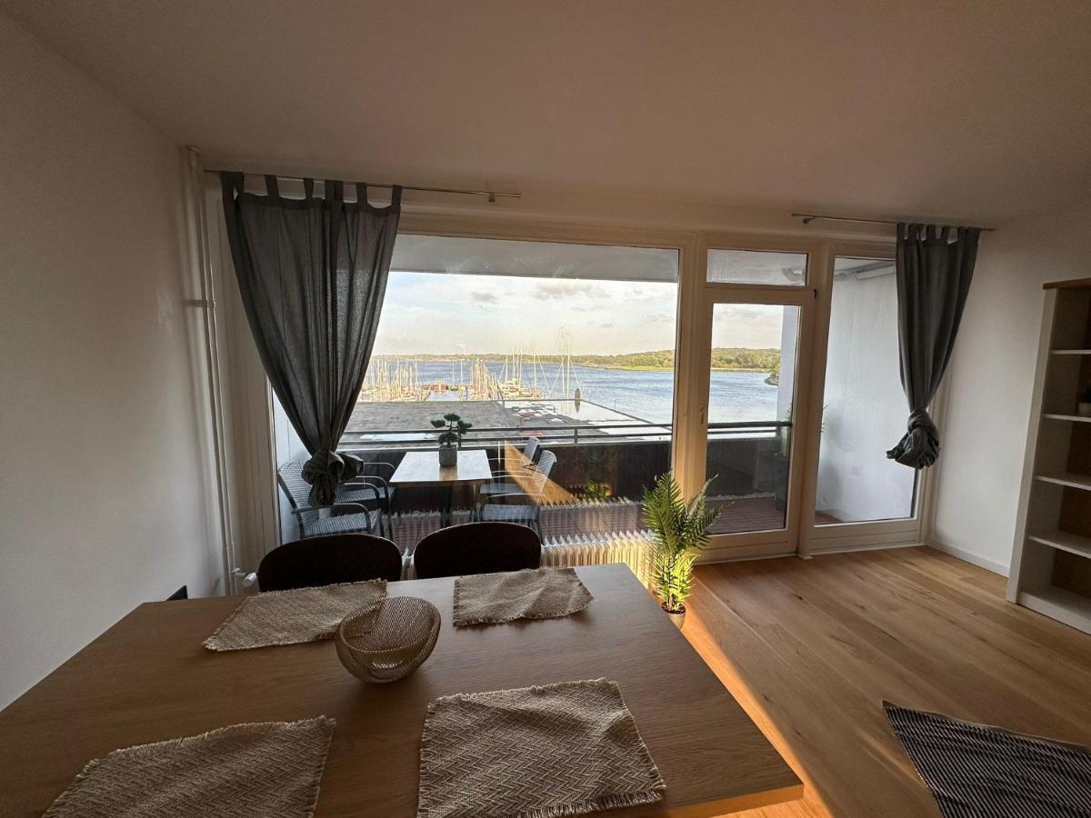 Wiking Yachthafen - Schleiblick Apartment Schleswig Ngoại thất bức ảnh